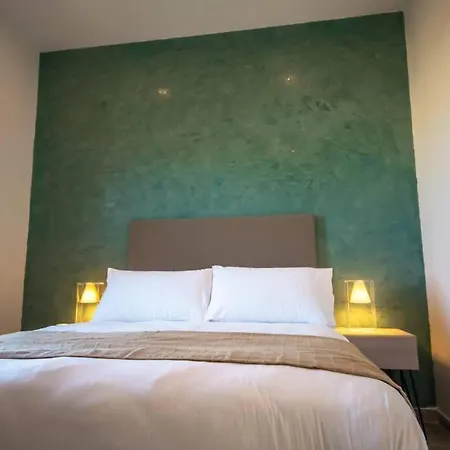 Дом отдыха Margerita Modern House With Pool