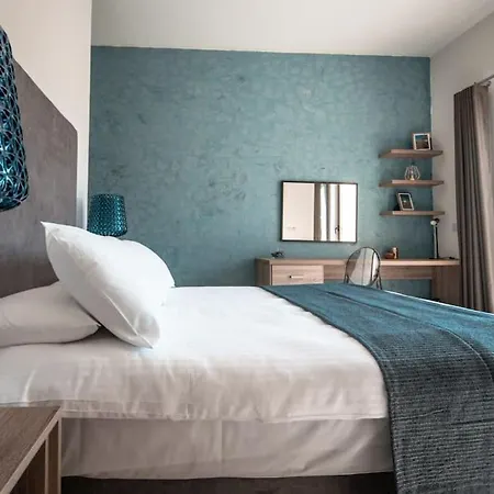 Margerita Modern House With Pool Дом отдыха Ghammar