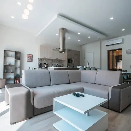 Margerita Modern House With Pool Prázdninový dům *