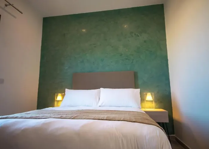 Vakantiehuis Margerita Modern House With Pool