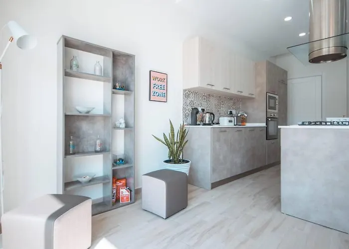 Margerita Modern House With Pool * Ghammar