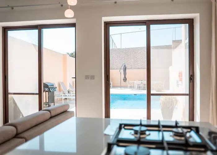 Margerita Modern House With Pool Ghammar