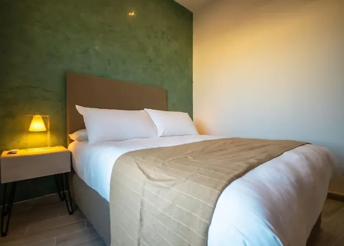 Margerita Modern House With Pool *