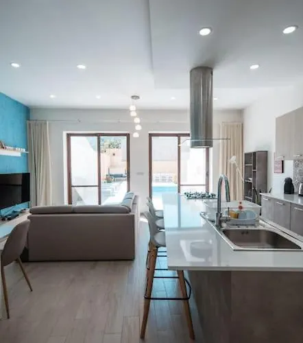 Margerita Modern House With Pool * Ghammar