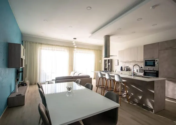 Vakantiehuis Margerita Modern House With Pool Ghammar